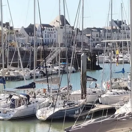T2, Calme, 38 M2, Plein Centre, A 150 M Du Port. 아파트 프풀리귀앙